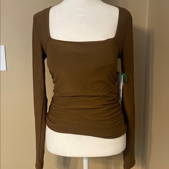 NWT Padded Bust l/s Ruched Fitted Soft Tee Juniors M - Picture 2 of 7